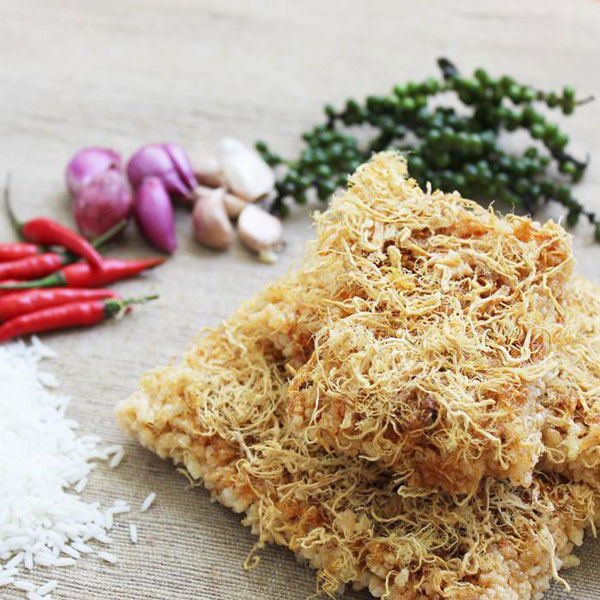 Thắc mắc bà bầu ăn cơm cháy có mất sữa không? Có an toàn không?